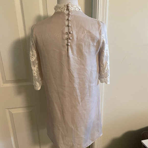 Elegant Ivory mini dress - Picture 6 of 9